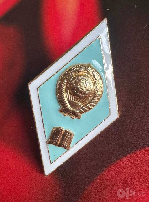 Советские значки - 5 ШТ ЗА 100000