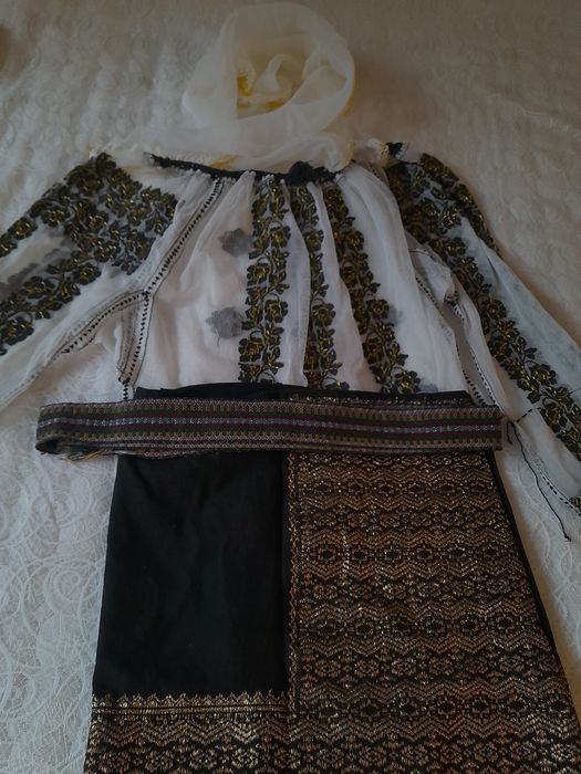 Costum național tradițional