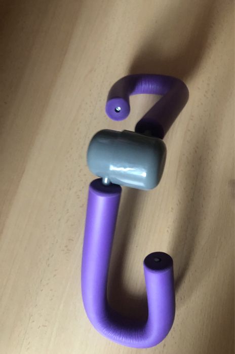 Фитнес уред за стягане на крака и ръце