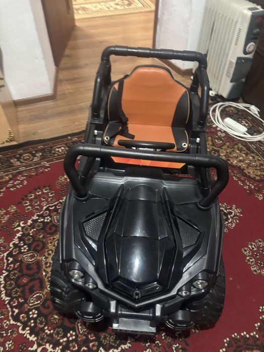 Машинка с аккумулятором