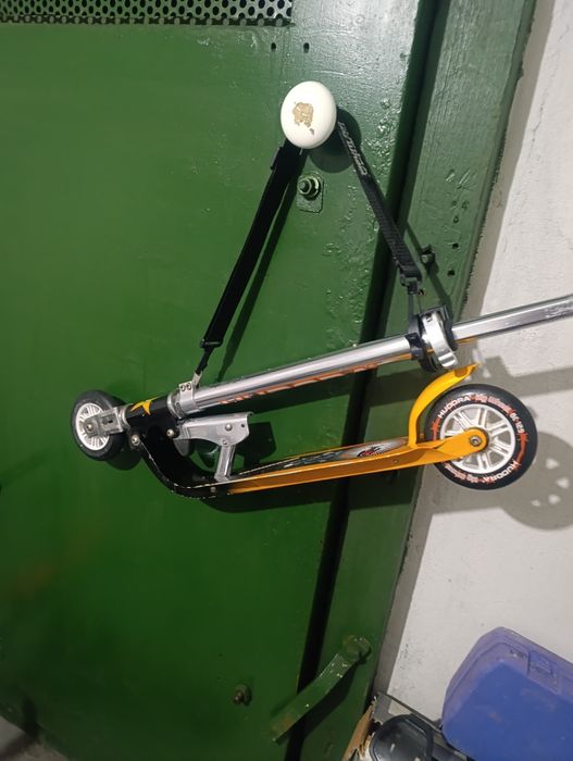 Trotineta aluminiu 3 buc+ cască