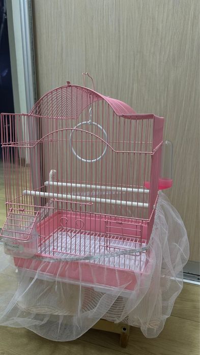 Продам 2шт клетки для попугаев