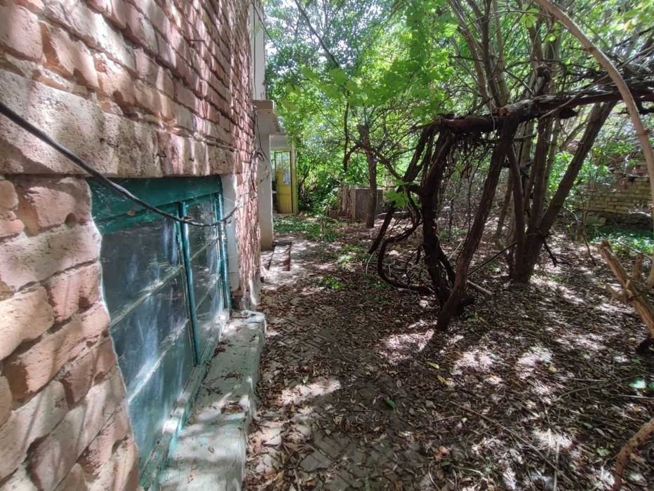 Масивна къща за продажба в с. Овча Могила