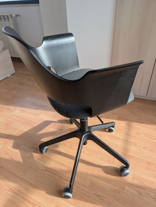 Scaun Birou Ikea Fjallberget 2024 negru cu roti rotile