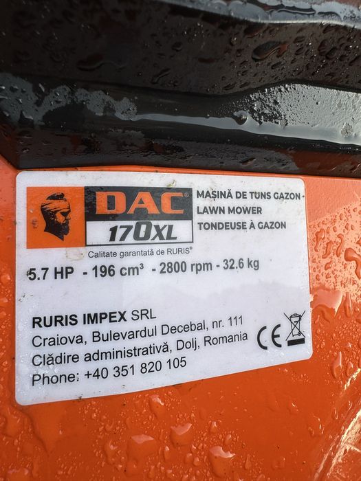 Masina de tuns gazon