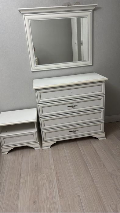 Срочно продам спальный гарнитур