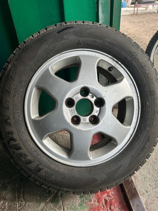 Шины с диском зимние в комплекте