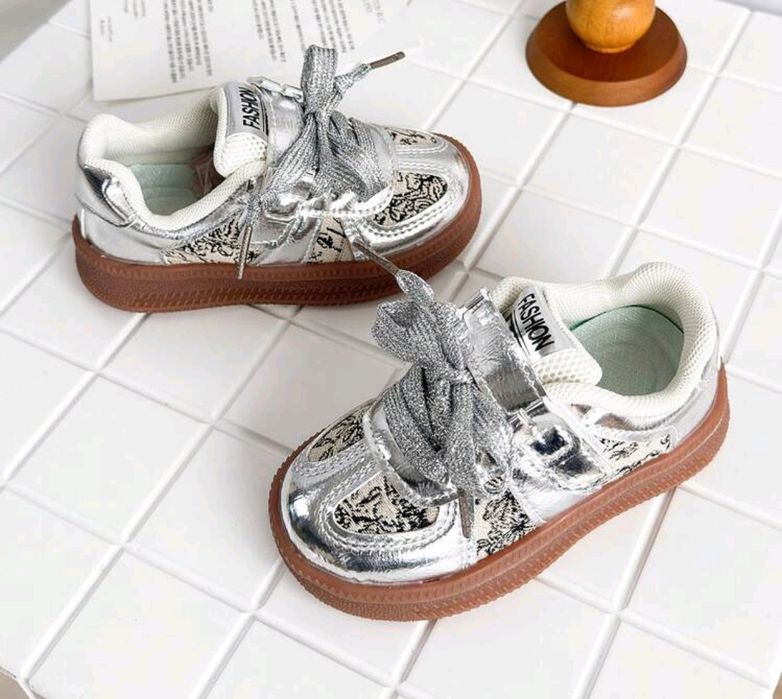 Детски обувки за момиче