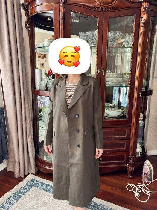 Продам тренчь и безрук