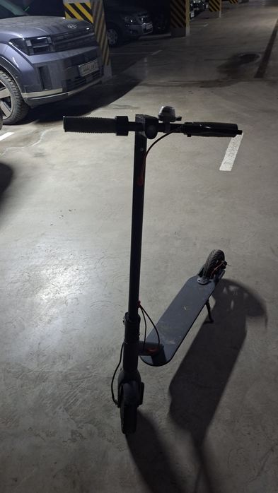 Продам электросамокат Xiaomi M365