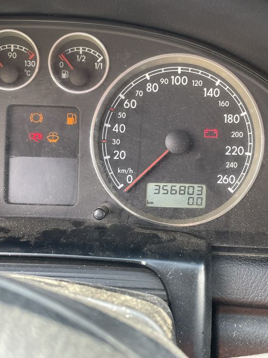 Passat b5.5 cu tot ce se vede in imagine cititi descrierea!