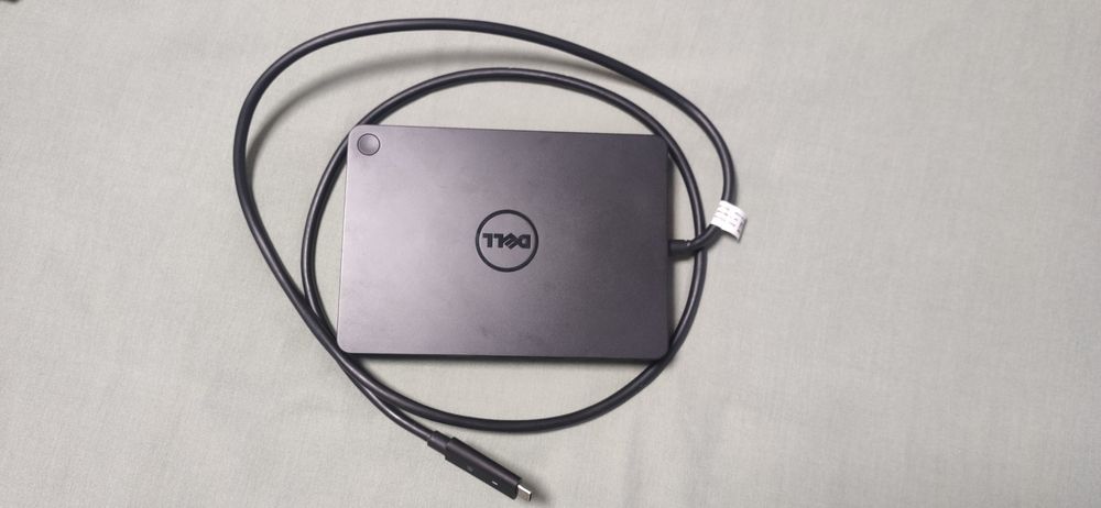 Докинг Дел WD15 + 130в зарядно / Docking  Dell WD15+ 130w charger
