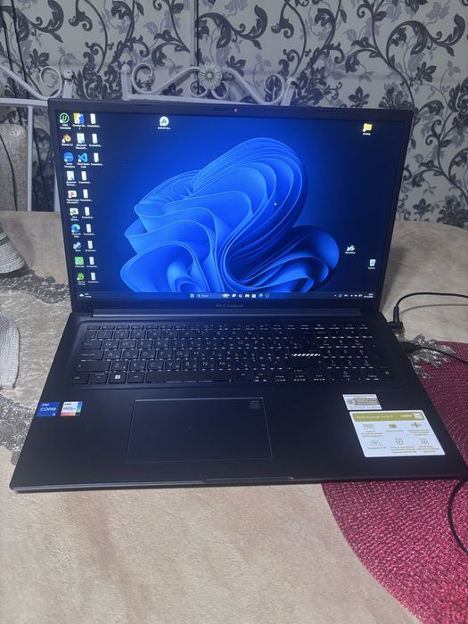 Asus Vivobook 17 X1704VA -i5 1334 U / 16 гб / 512 гб / 17.3 / Win 11