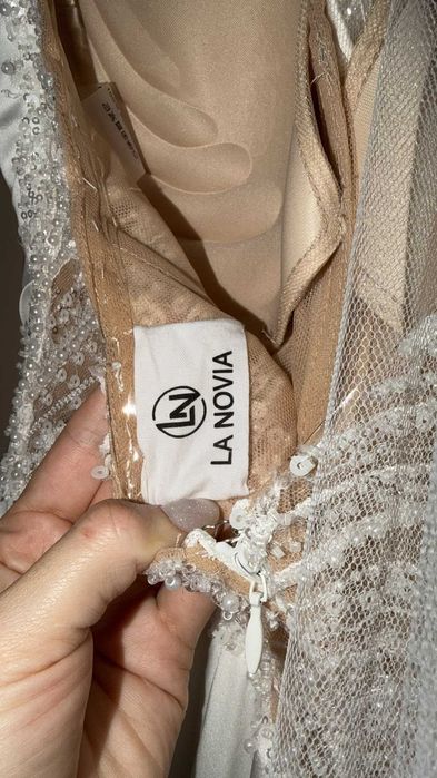Rochie mireasa +voal