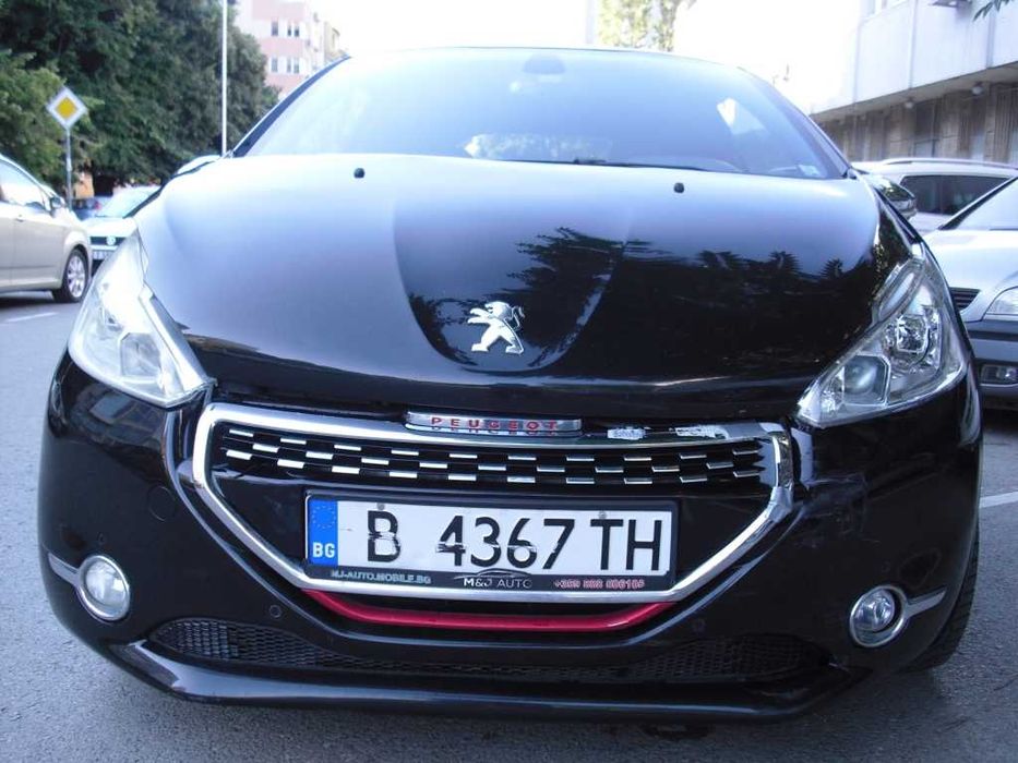 Продавам автомобил Пежо 208 GTI