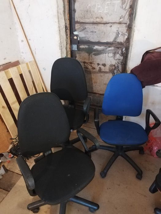 стул офисный компьютерный