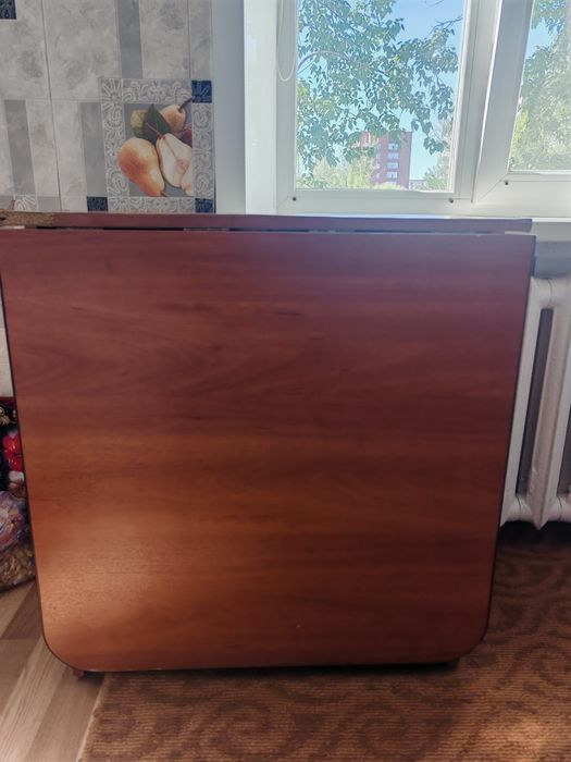 Продам Стол-книжка, 3 000тнг