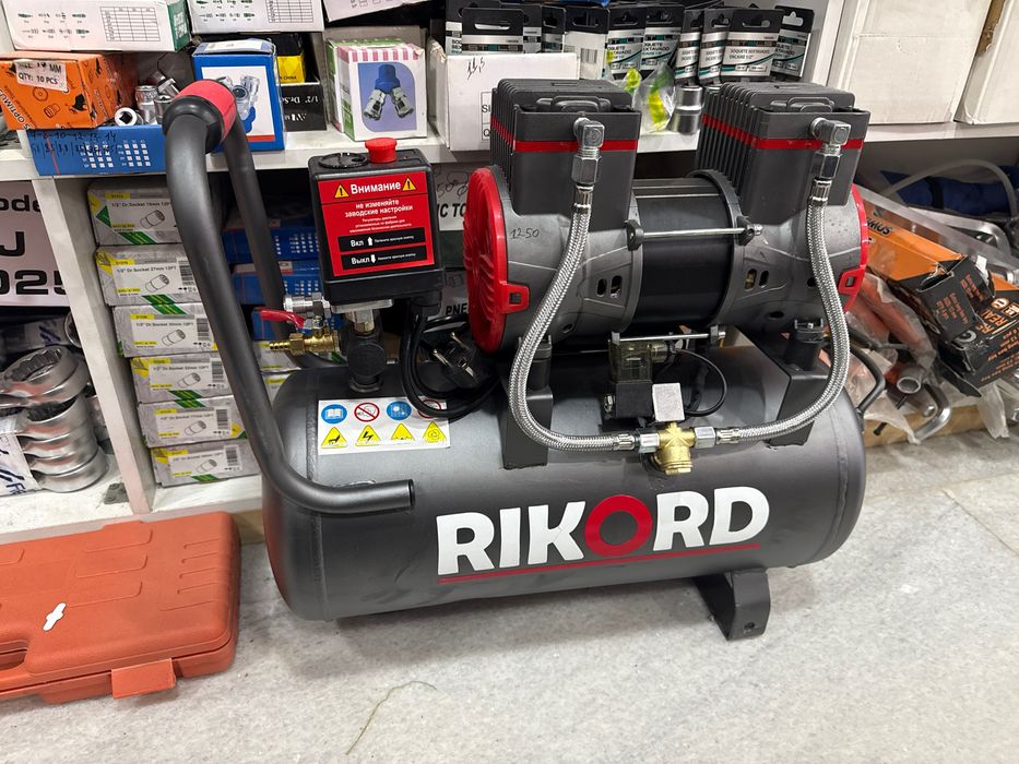 Компрессор бесшумный “Rikord” 30/50L безшумный