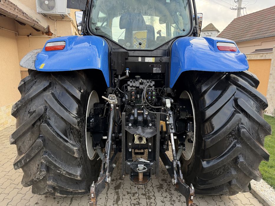 New Holland  T7 215 S