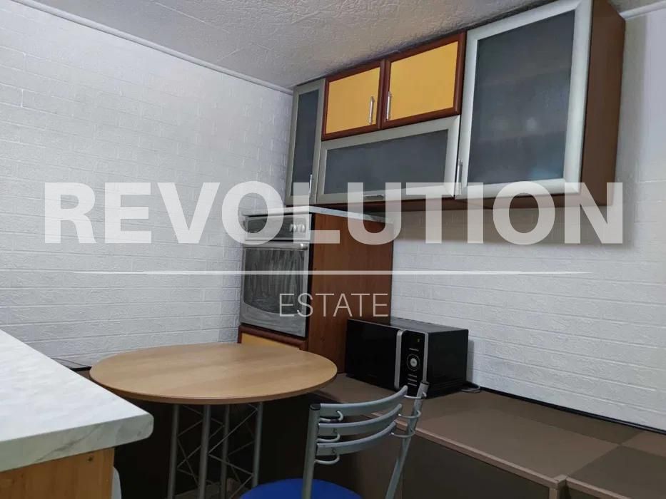 Дава се под наем Двустаен апартамент в Варна, Лятно кино Тракия - 60 кв.м за 300 € - Снимка #3