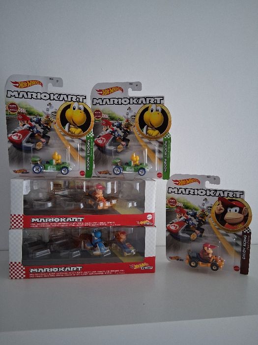 Masinute  machete diecast 1:64 Mario Kart Hot Wheels Diddy Kong Yoshy