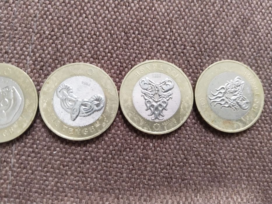 Продам монеты юбилейные