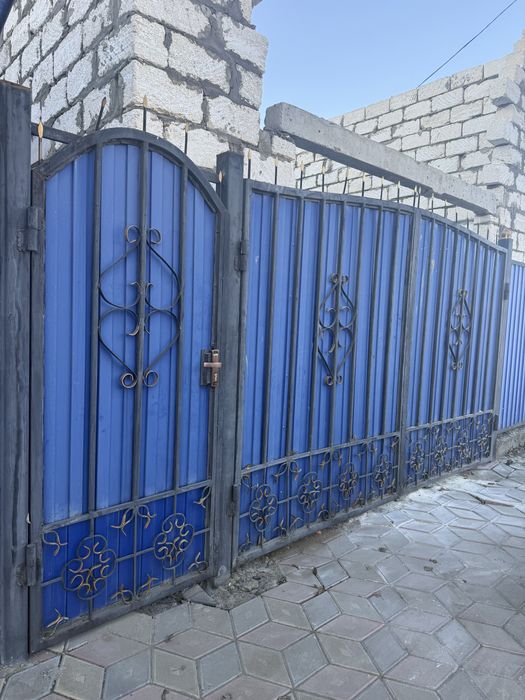 Секционые ворота (дорхан)