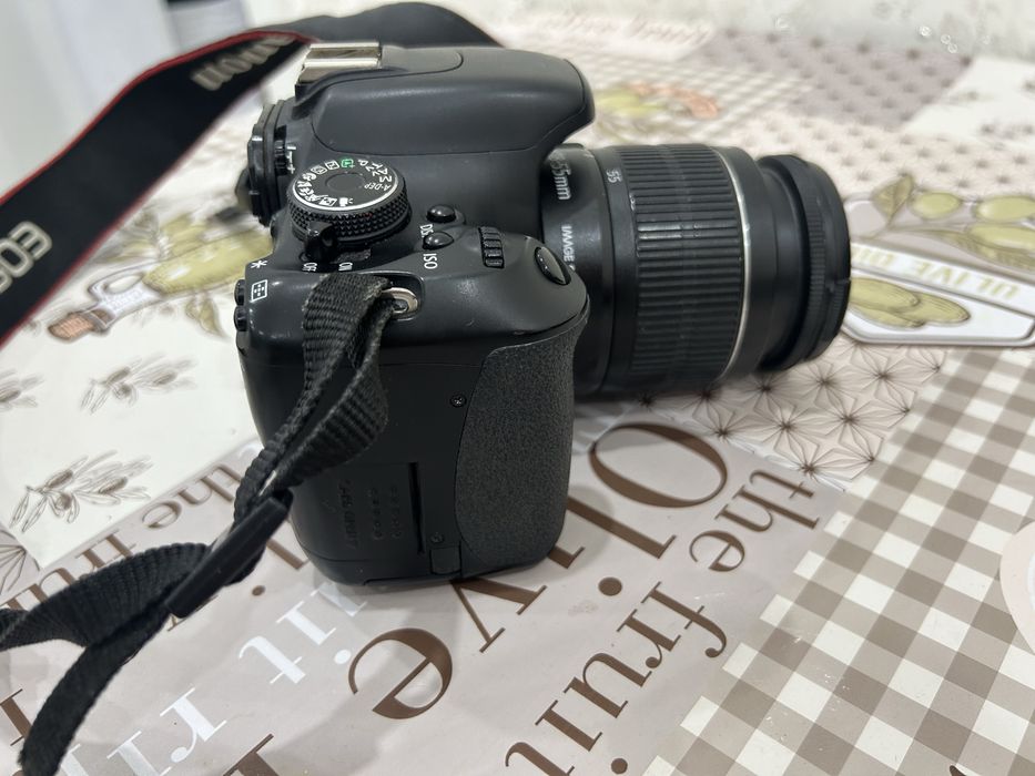 Продаю Canon EOS 600D
