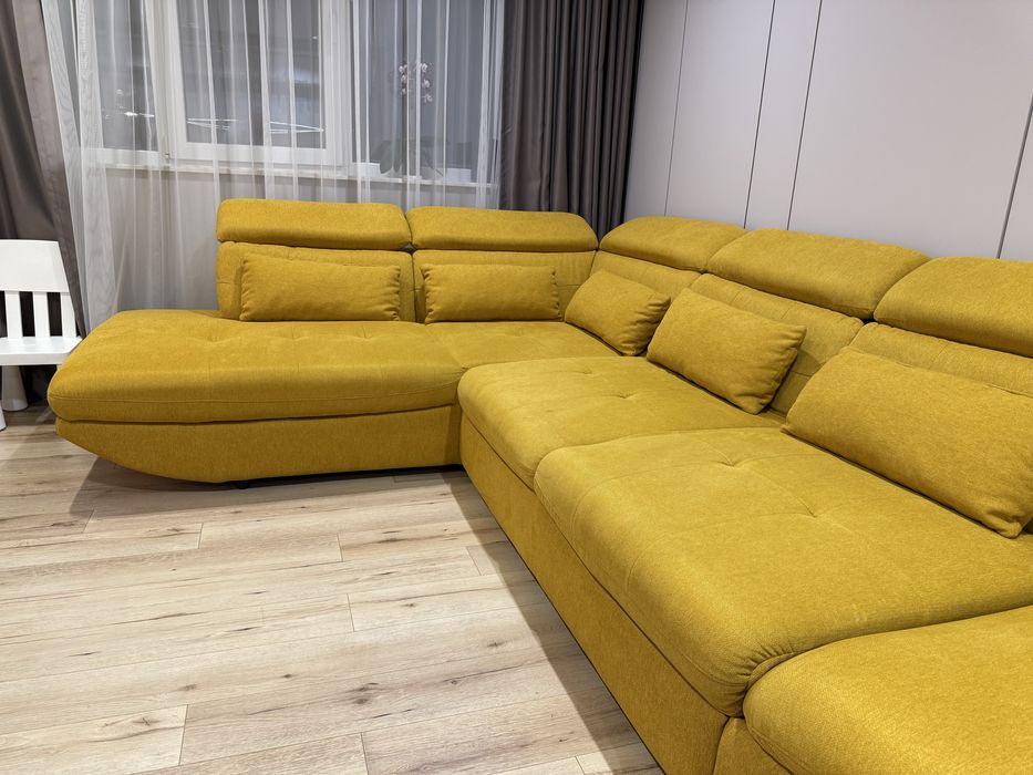 Голям ъглов диван цвят горчица кота COTTA