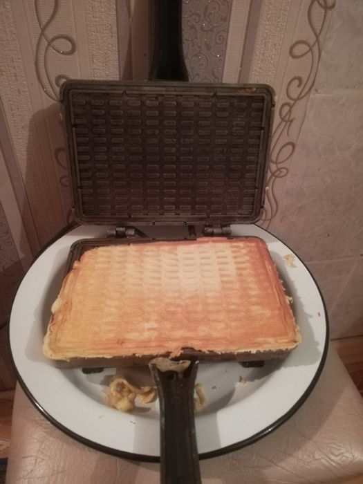 Продам Вафельницу СССР