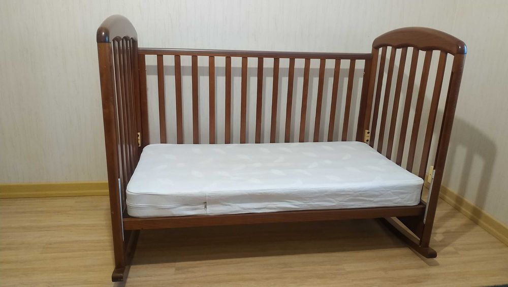 Кроватка детская