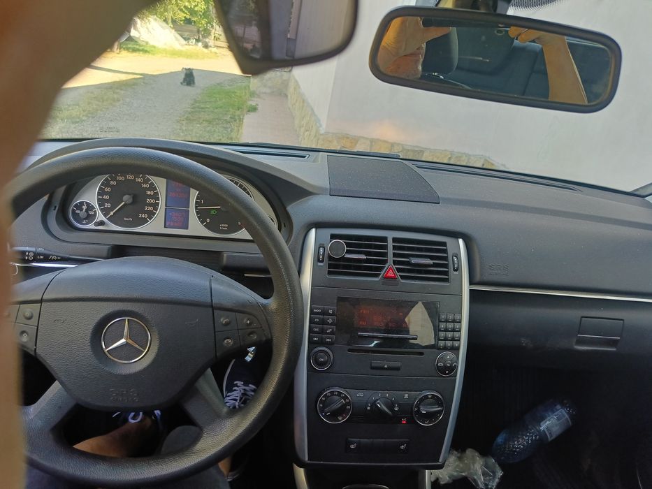 Mercedes Benz B class