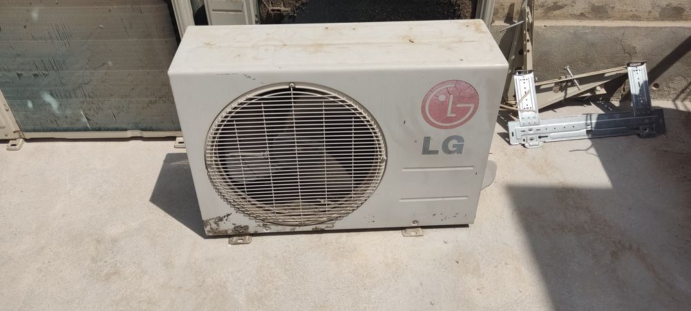 Кондиционер сотилади 12 талик ичидаэфуреони бор ишлиди аниқ