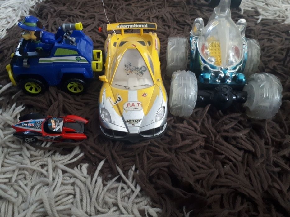 Машинки с пультом управления