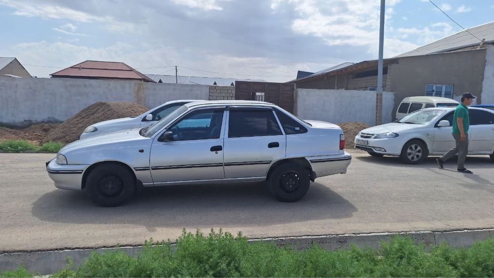 Nexia 1 SONS Daewoo 2003 sotiladi