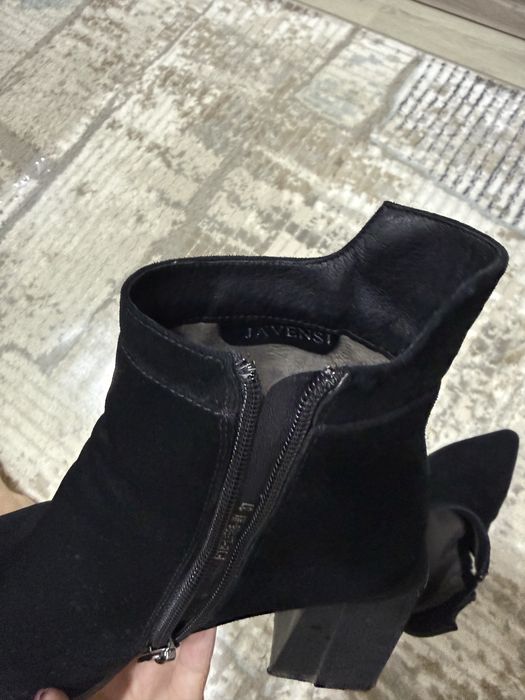 Продам женскую обувь