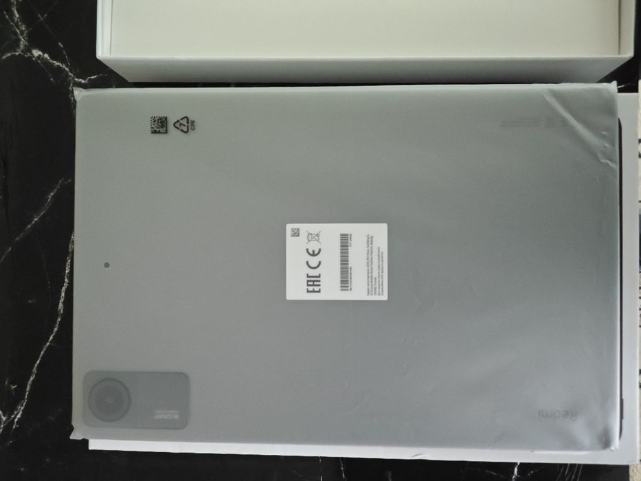 Redmi Pad SE 11" 8/256 deyarli yangi