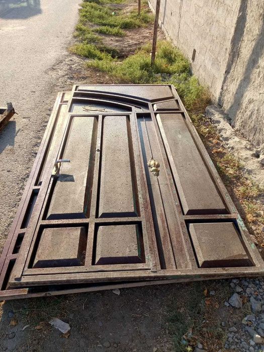 Дарвоза сотилади 3х3х33