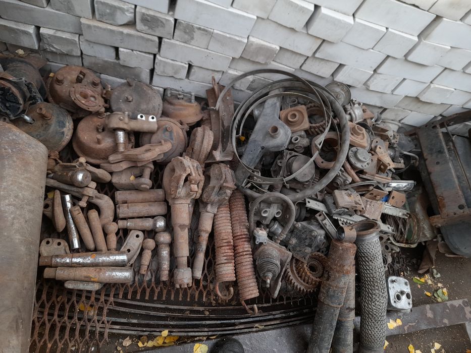 Продам запчасти маз камаз газ ссср