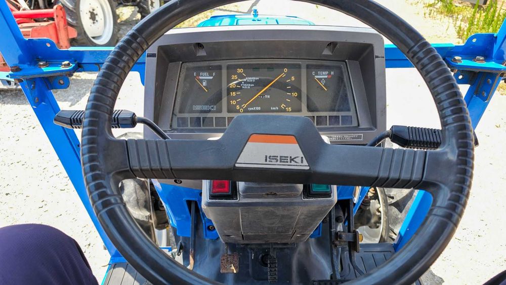 Японски трактор Iseki TA287F с фреза, 4x4, 28 кс., АграБГ Джолев