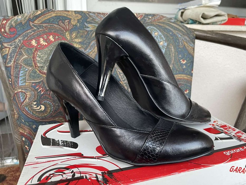 Дамски обувки естествена кожа