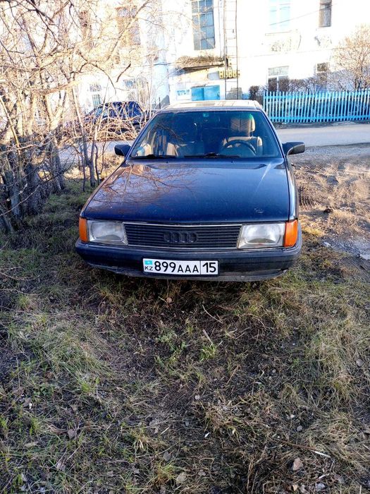 Продам Ауди 100 седан