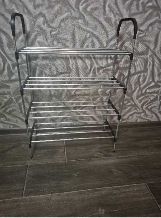 Продаю обувница новый