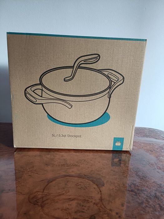 Коробки  разные от посуды Tupperware