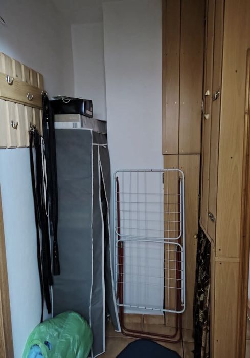 Vand apartamnetu cu 1 camera (gardoniera) contact; +40 748 144 333