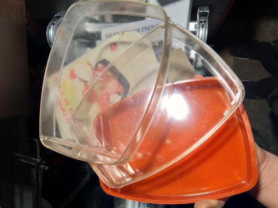 Електрически ретро кафеник + туристически сервиз