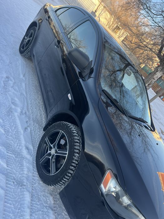 Продам лансер 10