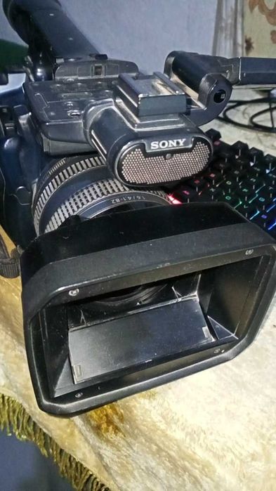 Sony 2200 Kamera sotiladi