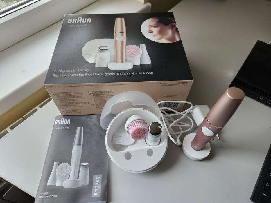 Aparat îngrijire faciala Braun 3in1