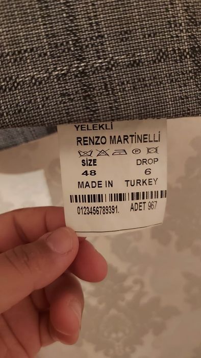 Срочно продам костюм